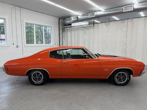 Orange 1970 Chevrolet Chevelle SS