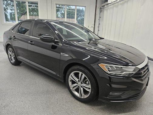 2021 Volkswagen Jetta 1.4T R-Line