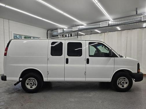 2016 GMC Savana 2500 Work Van