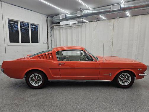 1965 Ford Mustang Base