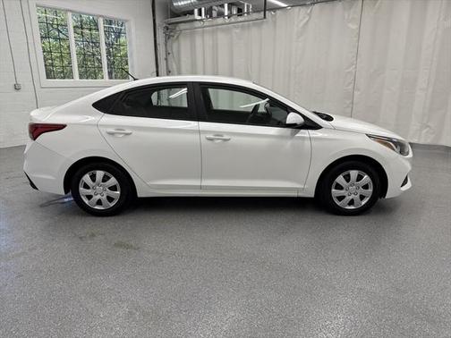 2019 Hyundai Accent SE