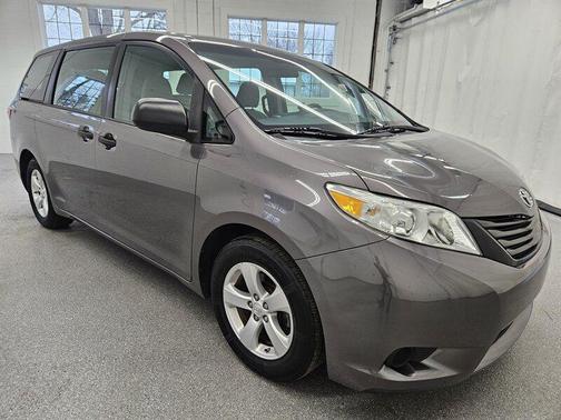 2015 Toyota Sienna L