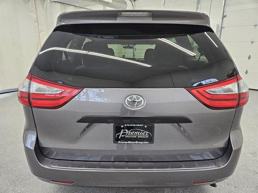 2015 Toyota Sienna L