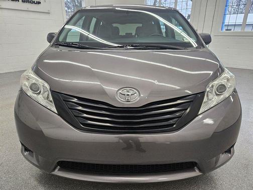 2015 Toyota Sienna L