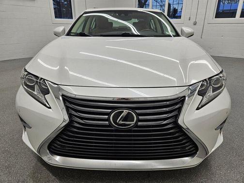 2017 Lexus ES 350 Base
