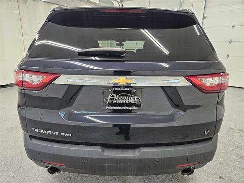 Midnight Blue Metallic 2020 Chevrolet Traverse LT Leather