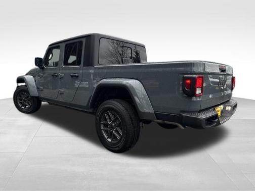 Anvil Clearcoat 2026 Jeep Gladiator Sport S