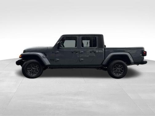 Anvil Clearcoat 2026 Jeep Gladiator Sport S