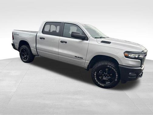 2026 RAM 1500 Warlock Crew Cab 4x4 5'7' Box
