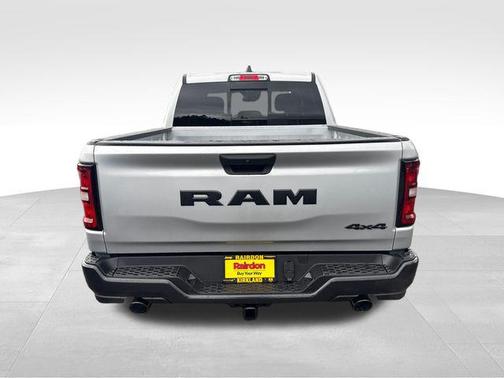 2026 RAM 1500 Warlock Crew Cab 4x4 5'7' Box