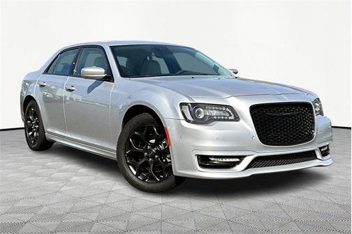 2022 Chrysler 300 Touring