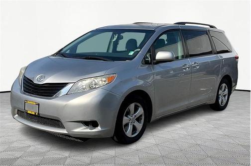 2013 Toyota Sienna LE