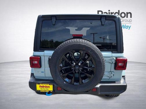 Earl Clearcoat 2023 Jeep Wrangler 4xe Sahara