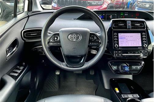 2022 Toyota Prius L