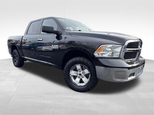 2018 RAM 1500 SLT