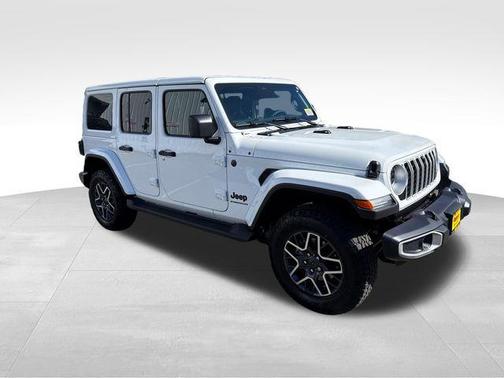 Bright White Clearcoat 2026 Jeep Wrangler 4-Door Sahara 4x4