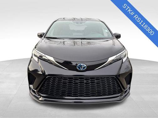 2024 Toyota Sienna XSE 7 Passenger