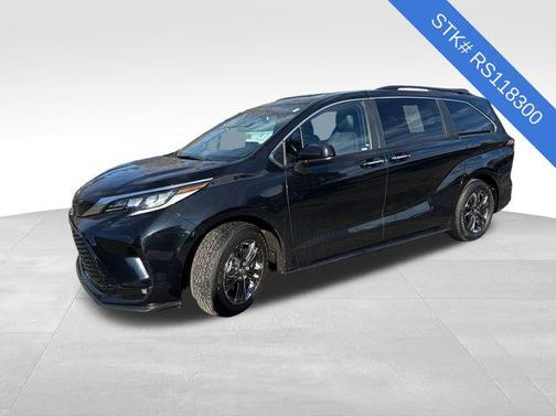 2024 Toyota Sienna XSE 7 Passenger