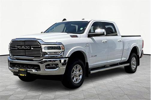 2020 RAM 2500 Laramie Crew Cab 4X4 6'4' Box
