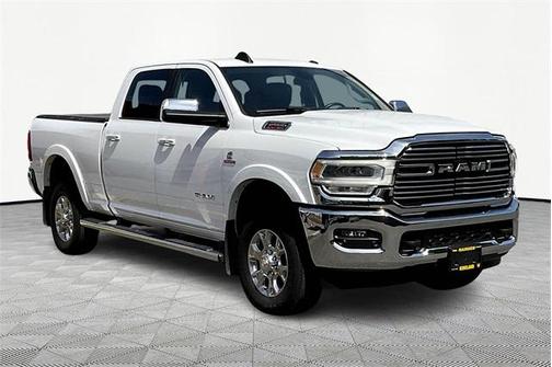 2020 RAM 2500 Laramie Crew Cab 4X4 6'4' Box