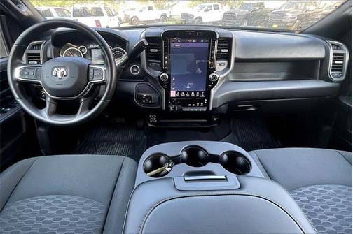 2025 RAM 2500 Tradesman Crew Cab 4x4 6'4' Box