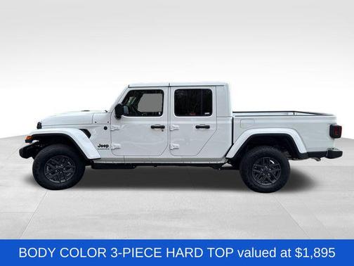 Bright White Clearcoat 2026 Jeep Gladiator Sport S