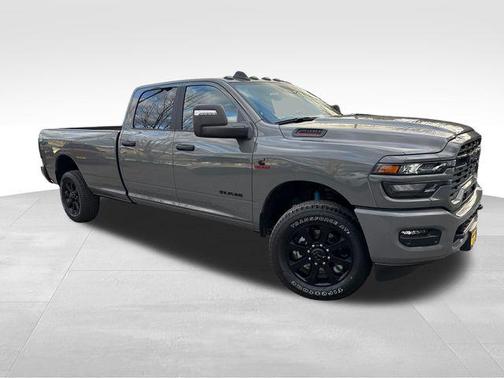 2026 RAM 2500 Big Horn Crew Cab 4x4 8' Box
