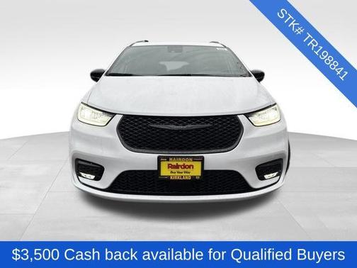 2026 Chrysler Pacifica L