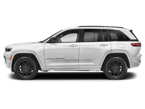 Bright White Clearcoat 2026 Jeep Grand Cherokee Laredo