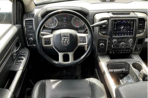 2018 RAM 2500 Laramie Crew Cab 4x4 8' Box