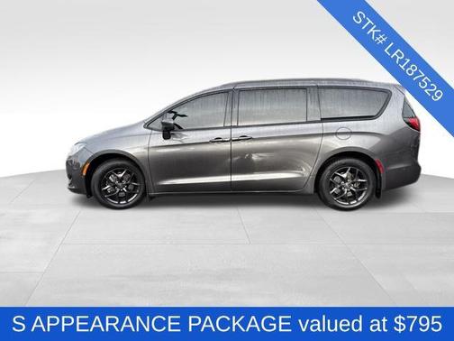 2020 Chrysler Pacifica Touring-L Plus