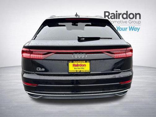 Mythos Black Metallic 2023 Audi Q8 55 Premium Plus