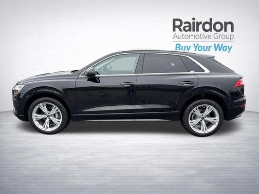 Mythos Black Metallic 2023 Audi Q8 55 Premium Plus
