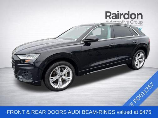 Mythos Black Metallic 2023 Audi Q8 55 Premium Plus