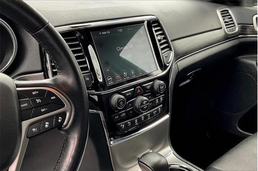 Diamond Black Crystal Pearlcoat 2020 Jeep Grand Cherokee Limited