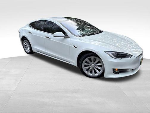 2018 Tesla Model S 75D