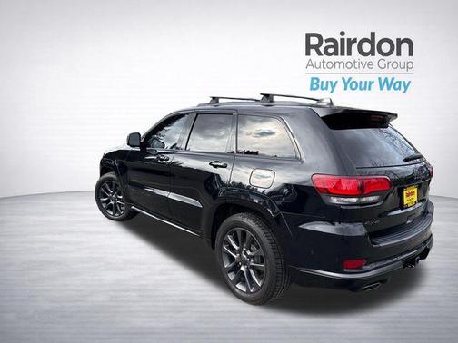 Diamond Black Crystal Pearlcoat 2018 Jeep Grand Cherokee High Altitude