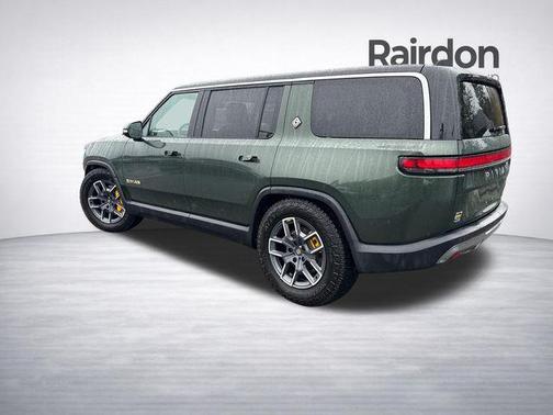 2023 Rivian R1S Adventure