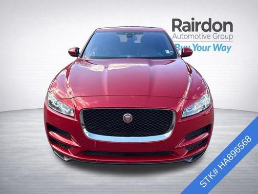 Italian Racing Red Metallic 2017 Jaguar F-PACE 35t Prestige