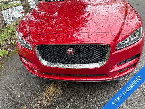 2017 Jaguar F-PACE 35t Prestige