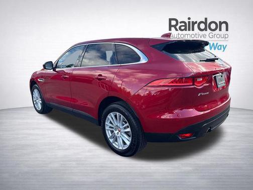 Italian Racing Red Metallic 2017 Jaguar F-PACE 35t Prestige