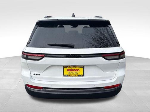 2026 Jeep Grand Cherokee Altitude