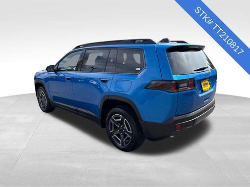 Hydro Blue Pearlcoat 2026 Jeep Cherokee Laredo 4x4