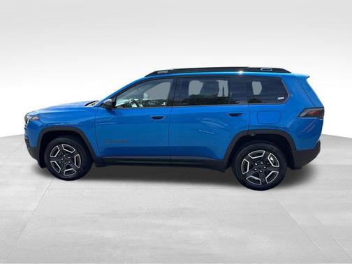 Hydro Blue Pearlcoat 2026 Jeep Cherokee Laredo 4x4