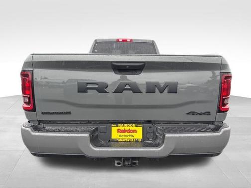 Ceramic Gray Clearcoat 2026 RAM 3500 Big Horn Crew Cab 4x4 8' Box