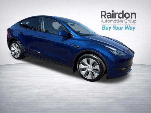 Deep Blue Metallic 2022 Tesla Model Y Long Range Dual Motor All-Wheel Drive