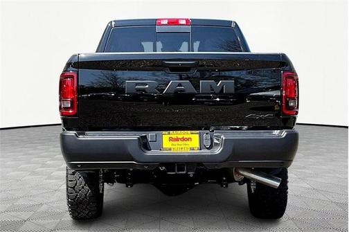 2025 RAM 2500 Tradesman Crew Cab 4x4 6'4' Box