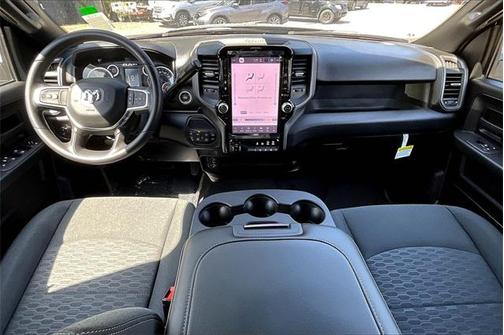 2025 RAM 2500 Tradesman Crew Cab 4x4 6'4' Box