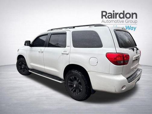 2009 Toyota Sequoia SR5