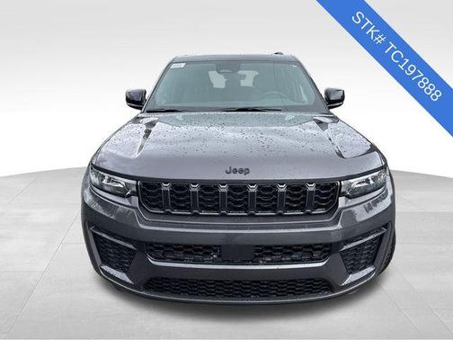 2026 Jeep Grand Cherokee Altitude